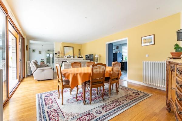 Maison à vendre 8 pièces 200 m² de garage et terrasse 90 m² SOISSONS (02)