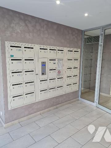 Rue Cambronne Paris XV, appartement LOUÉ de type T2 de 39m² carrez (41m² au sol), situé au 1er ...