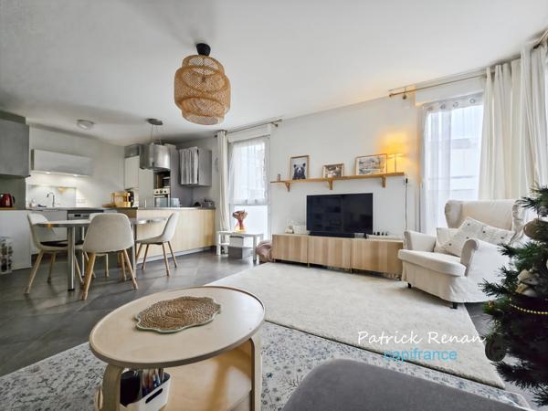 Appartement à vendre 4 pièces, T4, 85 m2 FONTENAY LE FLEURY (78)