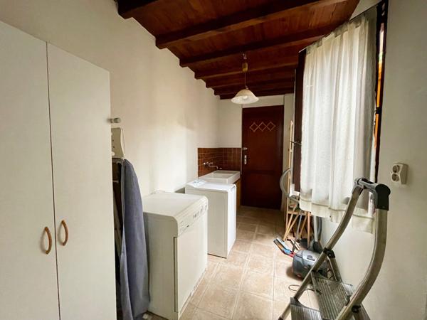 Maison L Isle Jourdain 7 pièce(s) 146 m² avec 2 garages, terrain de 2940 m²