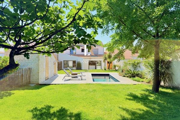 La Rochelle (17000) Fétilly - Maison aux prestations haut de gamme, garage, stationnements, chambre en rdc, piscine..