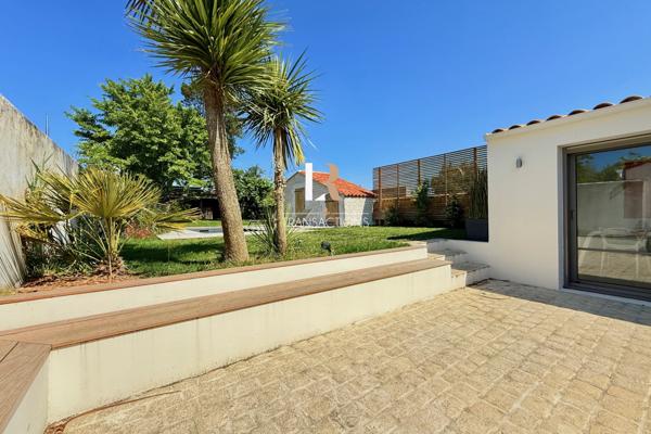 La Rochelle (17000) Fétilly - Maison aux prestations haut de gamme, garage, stationnements, chambre en rdc, piscine..