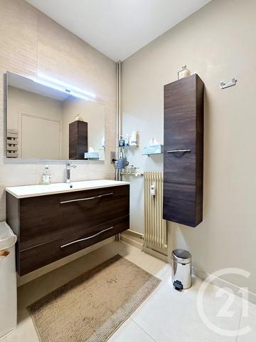 Appartement T4 à vendre  4 pièces - 79,64 m 2   REIMS  - 51
