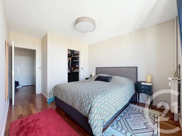 Appartement T4 à vendre  4 pièces - 79,64 m 2   REIMS  - 51