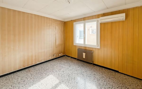 Appartement à vendre    4 pièces • 94 m2 Toulon