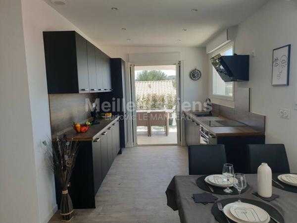 Superbe T3 terrasse, jardin refait à neuf