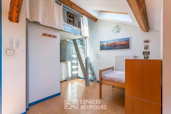 Duplex de caractère en dernier étage
