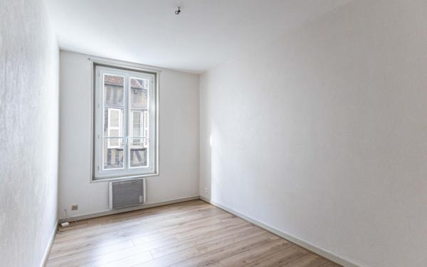 Appartement à vendre    3 pièces • 58,58 m2 La Rochelle