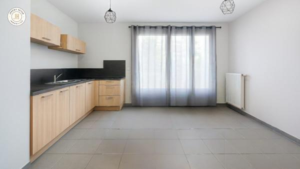 À vendre - T3, 3 pièces situé à Saint-Priest (69800)