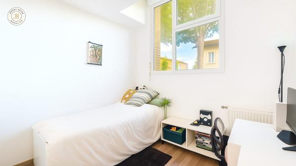 À vendre - T3, 3 pièces situé à Saint-Priest (69800)