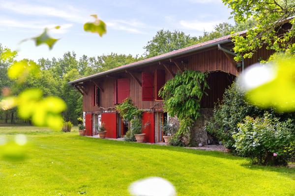Vente Maison de luxe Arès 6 Pièces 250 m²