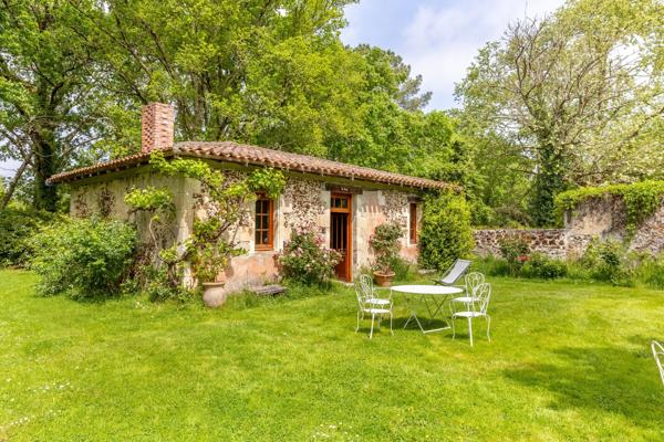 Vente Maison de luxe Arès 6 Pièces 250 m²