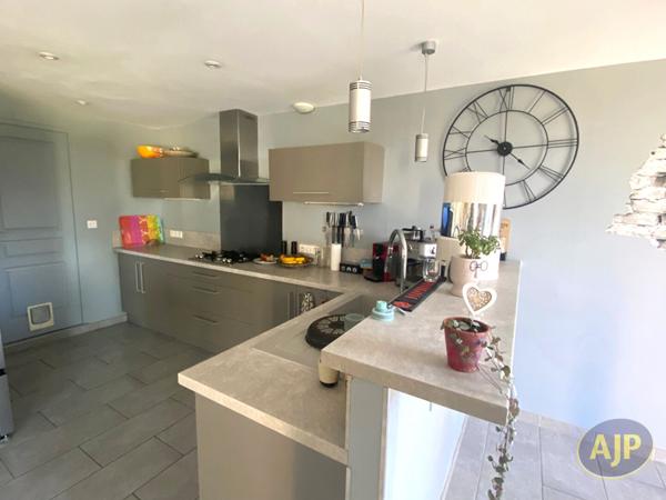 Vente maison Longuenee En Anjou : 438 000 € - AJP Immobilier Angers