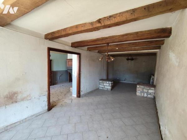 Maison d'habitation avec dépendances & jardin à rénover - Fort potentiel !