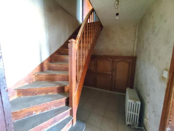 Maison d'habitation avec dépendances & jardin à rénover - Fort potentiel !