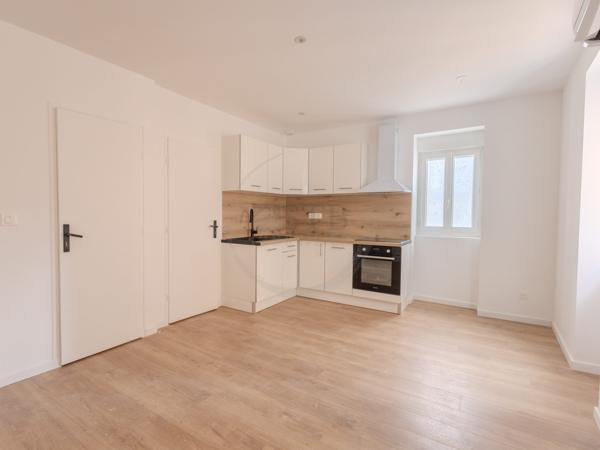 Appartement T2 rénové au premier étage à Vals-les-Bains