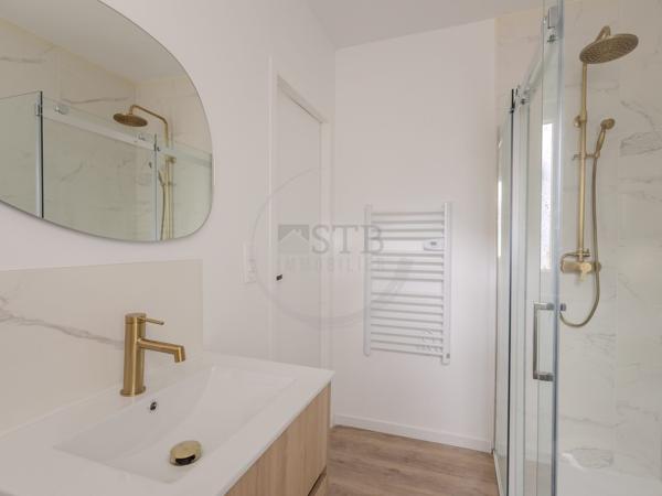 Appartement T2 rénové au premier étage à Vals-les-Bains
