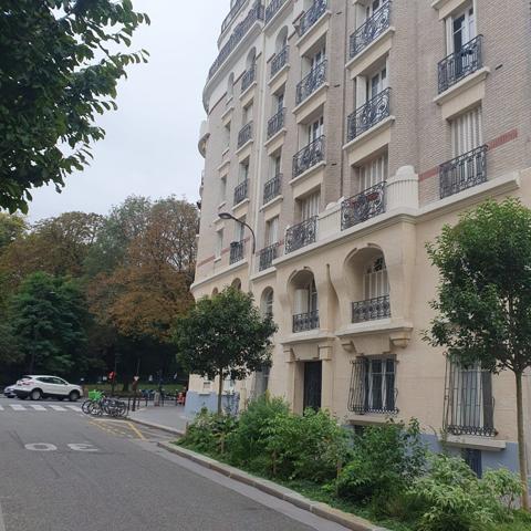 metro buttes chaumont/ mairie