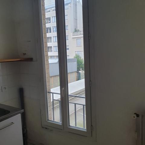 metro buttes chaumont/ mairie