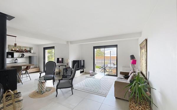 Maison à louer    6 pièces • 163,90 m2 Saint-Just-Saint-Rambert