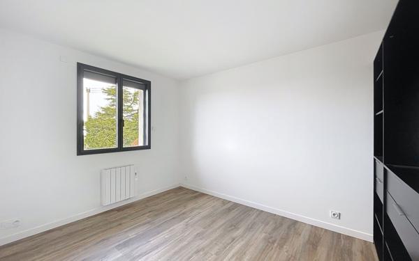 Maison à louer    6 pièces • 163,90 m2 Saint-Just-Saint-Rambert