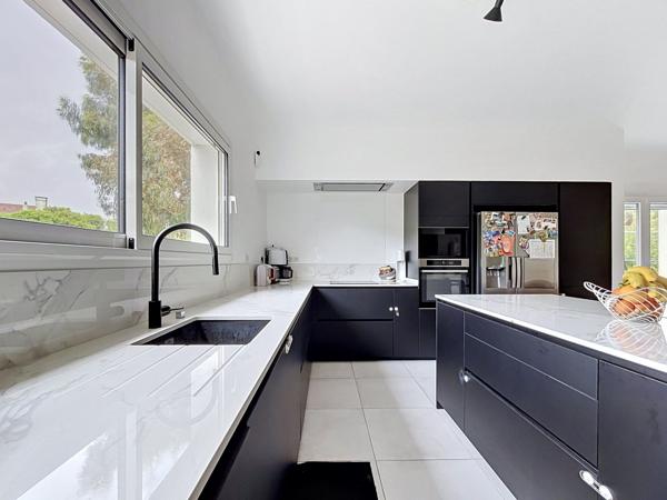 Vente Maison de luxe Anglet 5 Pièces 220 m²