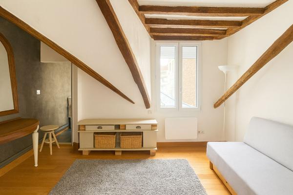 Appartement Paris 1 pièce(s) 14.64 m2