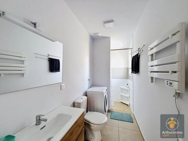 Location                                                      Maison
                        
                     3 pièces                      51 m2                     à Saint-Julien-en-Born
