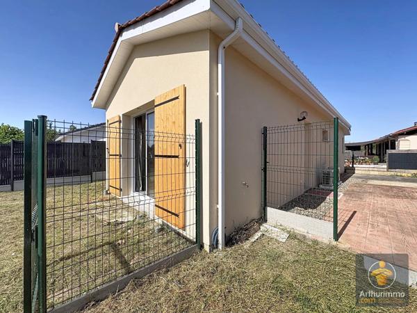 Location                                                      Maison
                        
                     3 pièces                      51 m2                     à Saint-Julien-en-Born