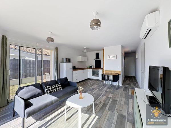 Location                                                      Maison
                        
                     3 pièces                      51 m2                     à Saint-Julien-en-Born