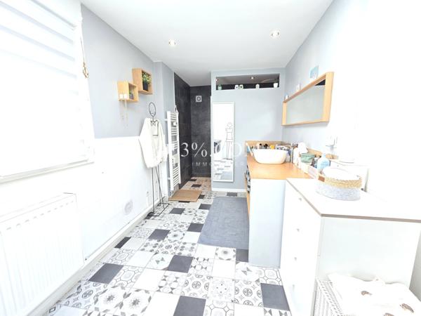 Maison 4 pièce(s) 3 chambre(s) 121 m²