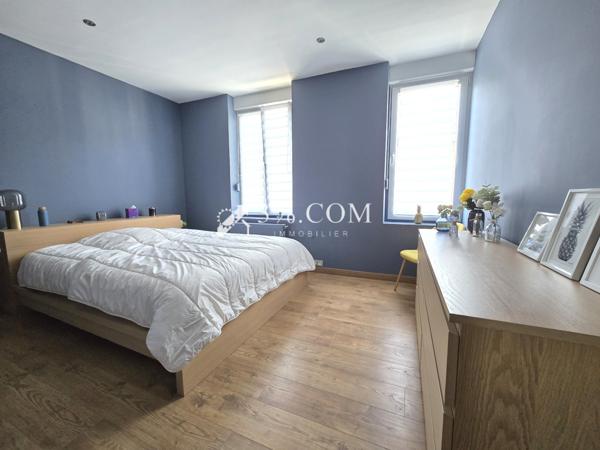 Maison 4 pièce(s) 3 chambre(s) 121 m²