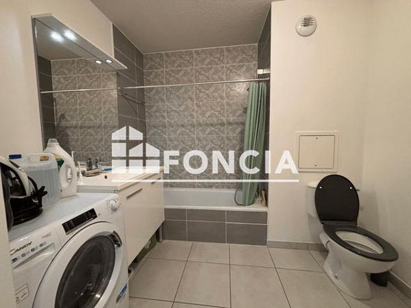 Location Appartement 2 pièces 42.45 m² - 33 RUE ALBERT FALSAN Lyon 69009