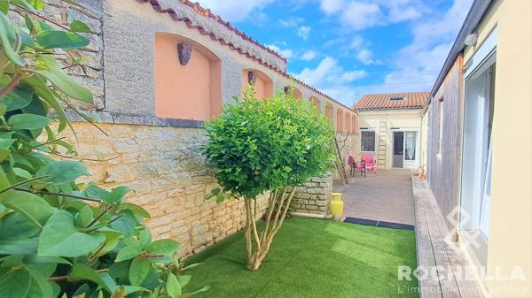 Maison ancienne rénovée T5 de 116 m2 avec dépendance et jardin