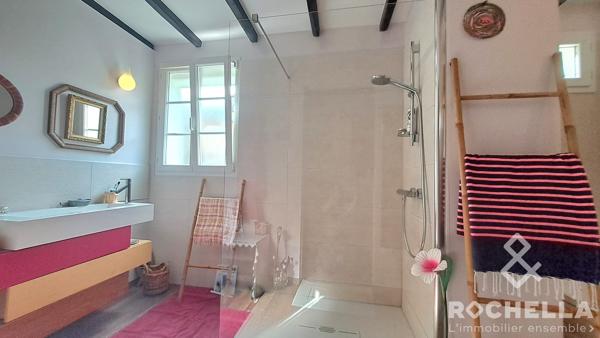 Maison ancienne rénovée T5 de 116 m2 avec dépendance et jardin