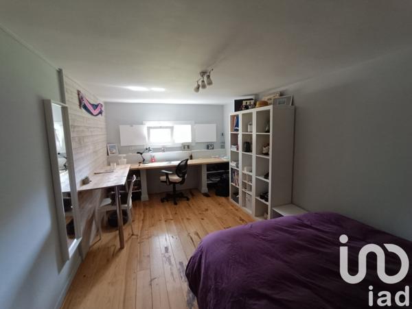 Maison d’architecte 5 pièces de 238 m² à Léognan (33850)