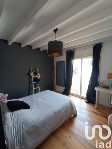 Maison d’architecte 5 pièces de 238 m² à Léognan (33850)