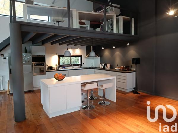 Maison d’architecte 5 pièces de 238 m² à Léognan (33850)