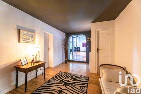 Maison d’architecte 5 pièces de 238 m² à Léognan (33850)