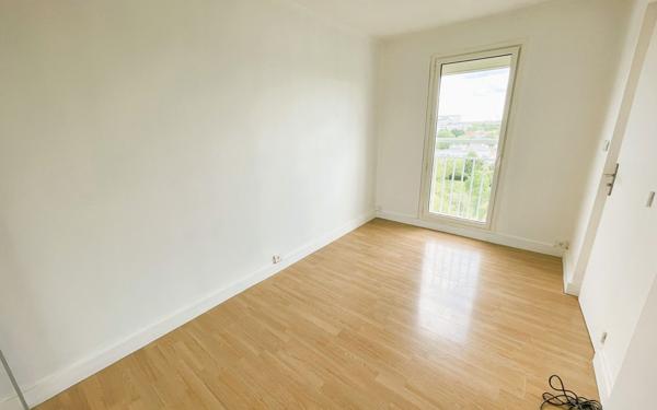 Appartement à vendre    4 pièces • 60,37 m2 Fresnes