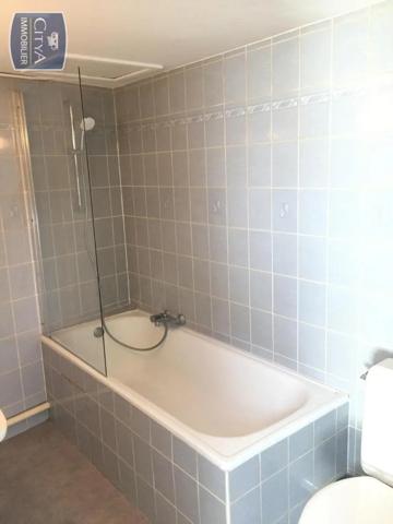 Appartement à louer 1 pièce 14.99m² Bourg-en-Bresse (01000)