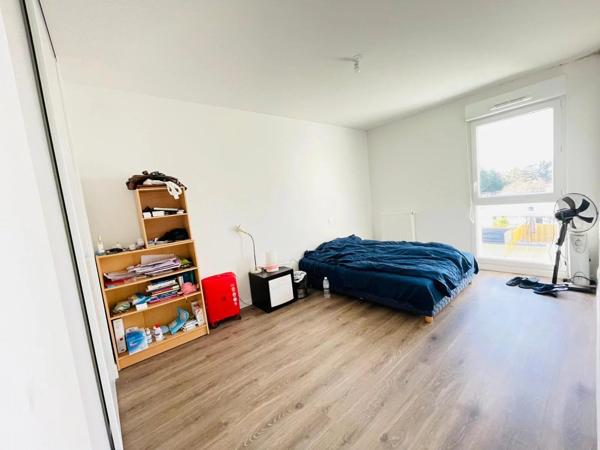 Vente                                                      Appartement
                        
                     2 pièces                      42 m2                     à Villenave-d'Ornon
