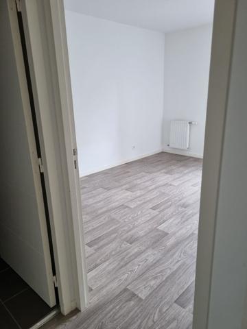 LOCATION TYPE 3 _ TERRASSE HONORE_ 104, Angers 49000