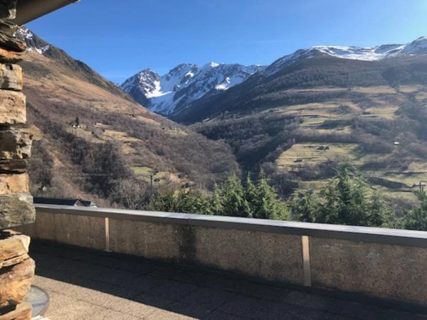 Dpt Hautes Pyrénées (65), à vendre SERS immeuble