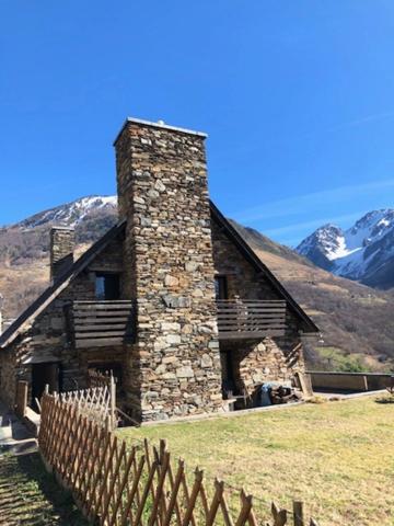 Dpt Hautes Pyrénées (65), à vendre SERS immeuble
