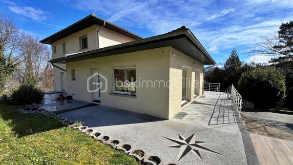 Maison contemporaine de 196 m²