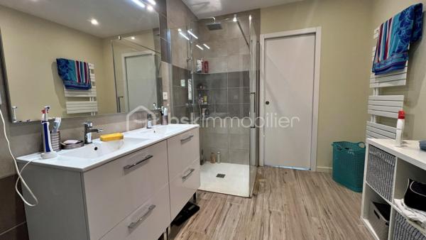 Maison contemporaine de 196 m²