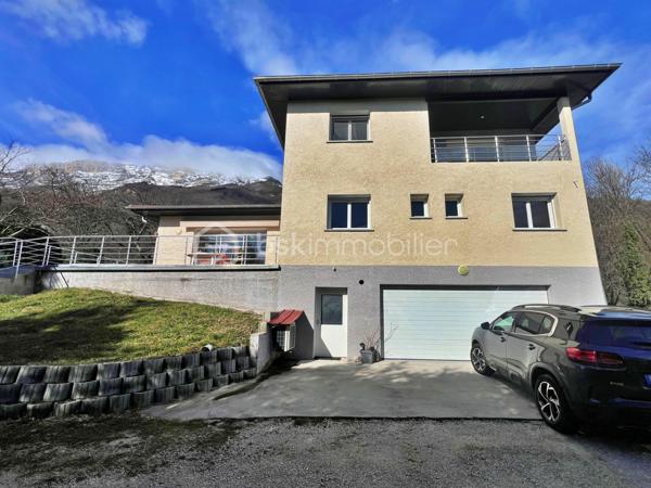 Maison contemporaine de 196 m²