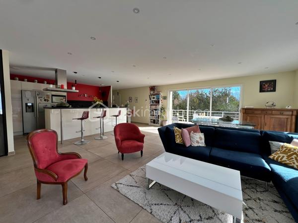 Maison contemporaine de 196 m²