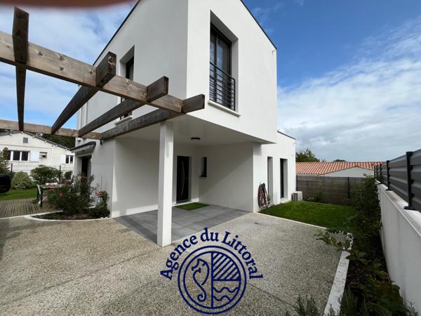 Maison 4 pièce(s) 3 chambre(s) 103 m²